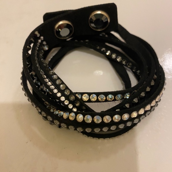 Swarovski leather wrap bracelet - Picture 2 of 3